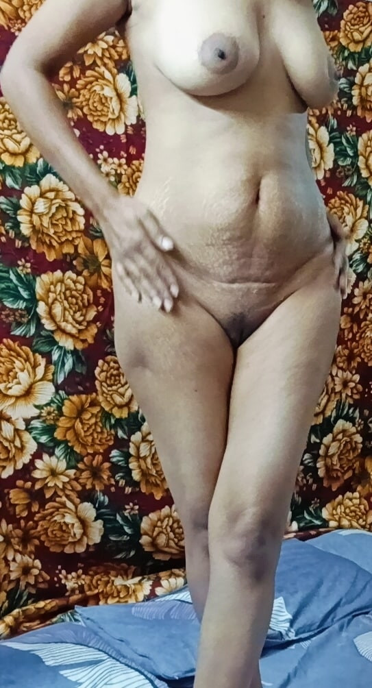 Boobs pussy show 