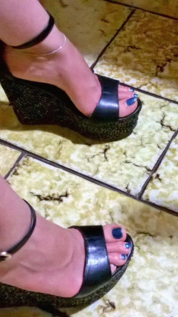 Sexy high heels and feet 💖 #20
