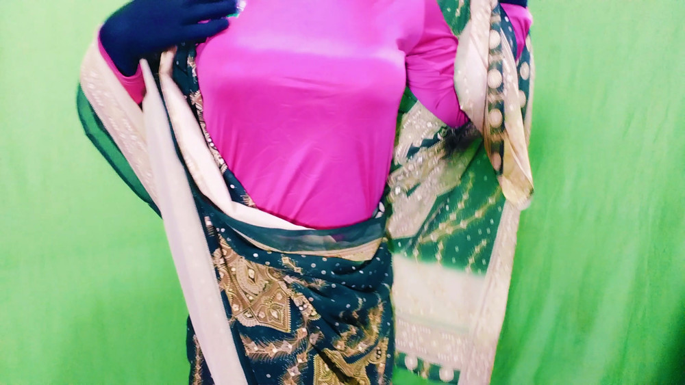 Indian beautiful saree sexy Bhabhi #4
