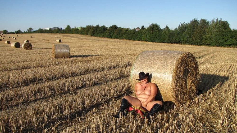 Anna naked on straw bales ... #4