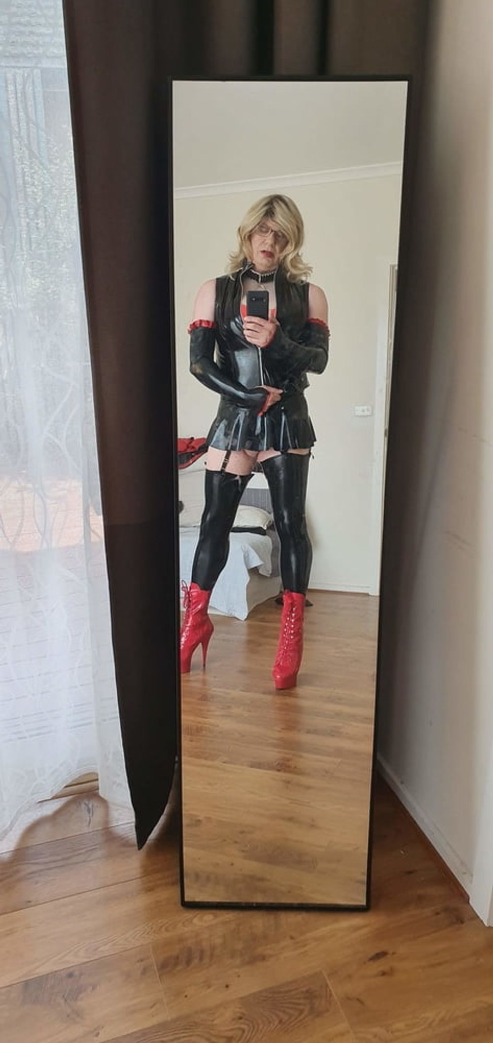 Hot Rachel in PVC and Latex #45