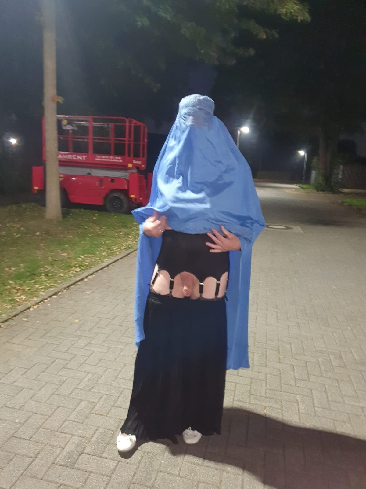 Mit Burka in Venlo #5