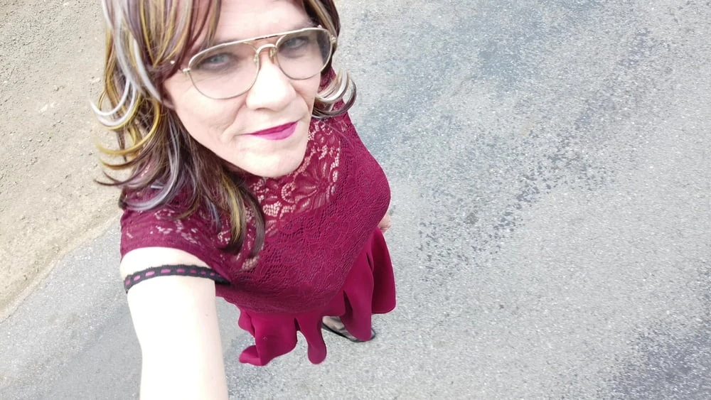 Red dress road trip 1 #9