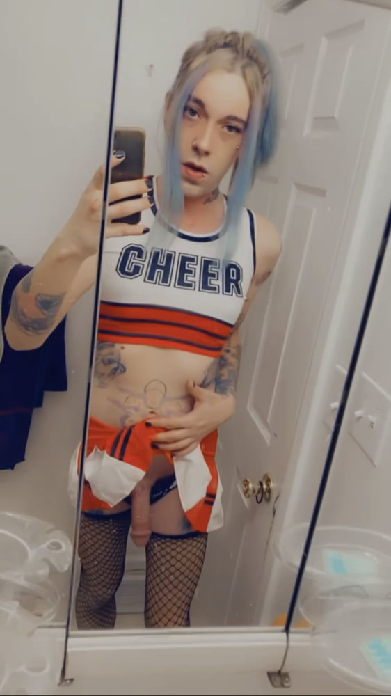 Hot Cheerleader #52