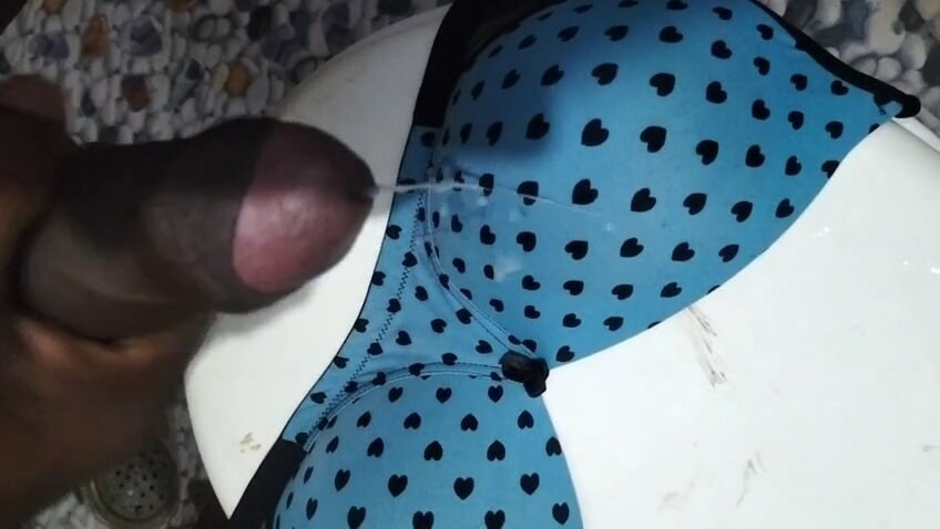 Tamil aunty Big bar in bathroom masturbation  #4