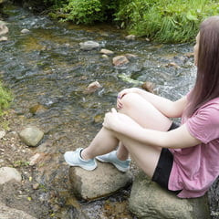 Join me, there&#039;s a free rock right next to me