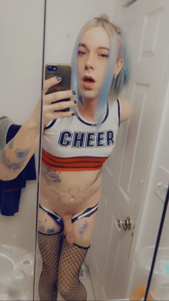 Hot Cheerleader #28