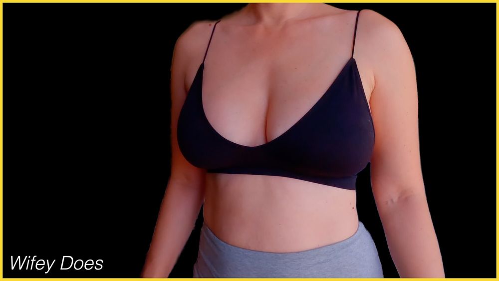 Wifey amazes in the black sports bra #5