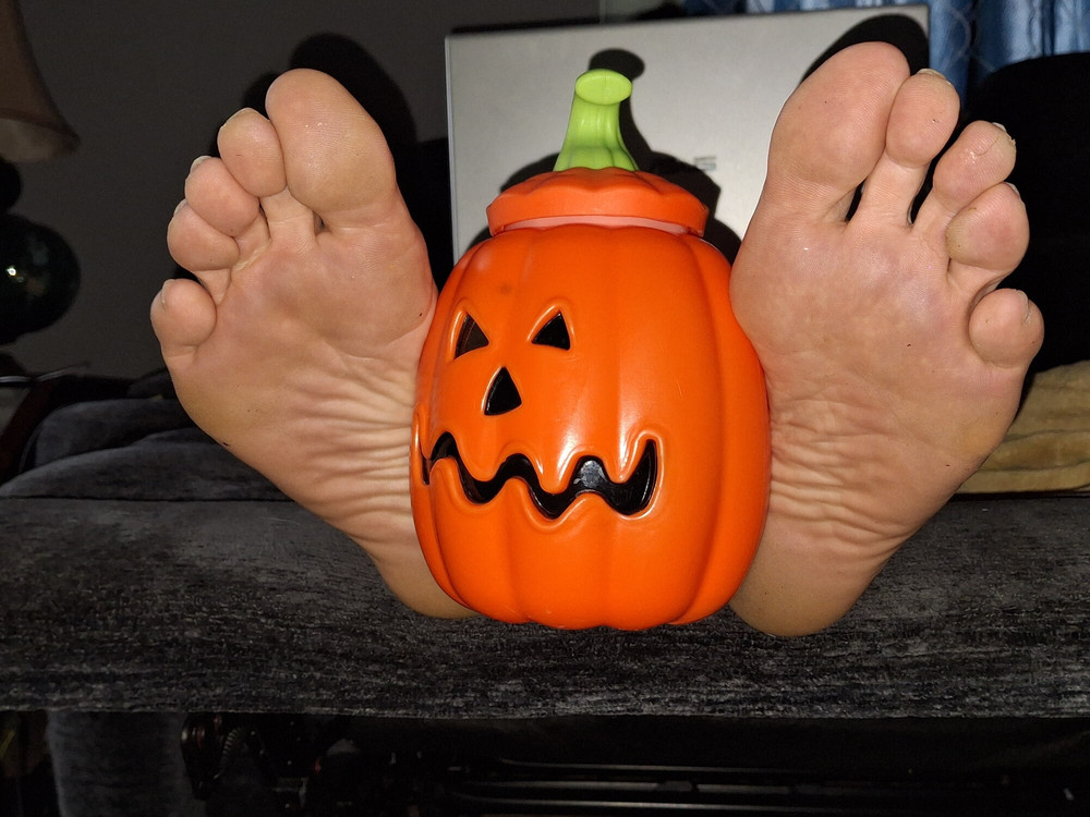 My feet are ready for Halloween are yours? #9