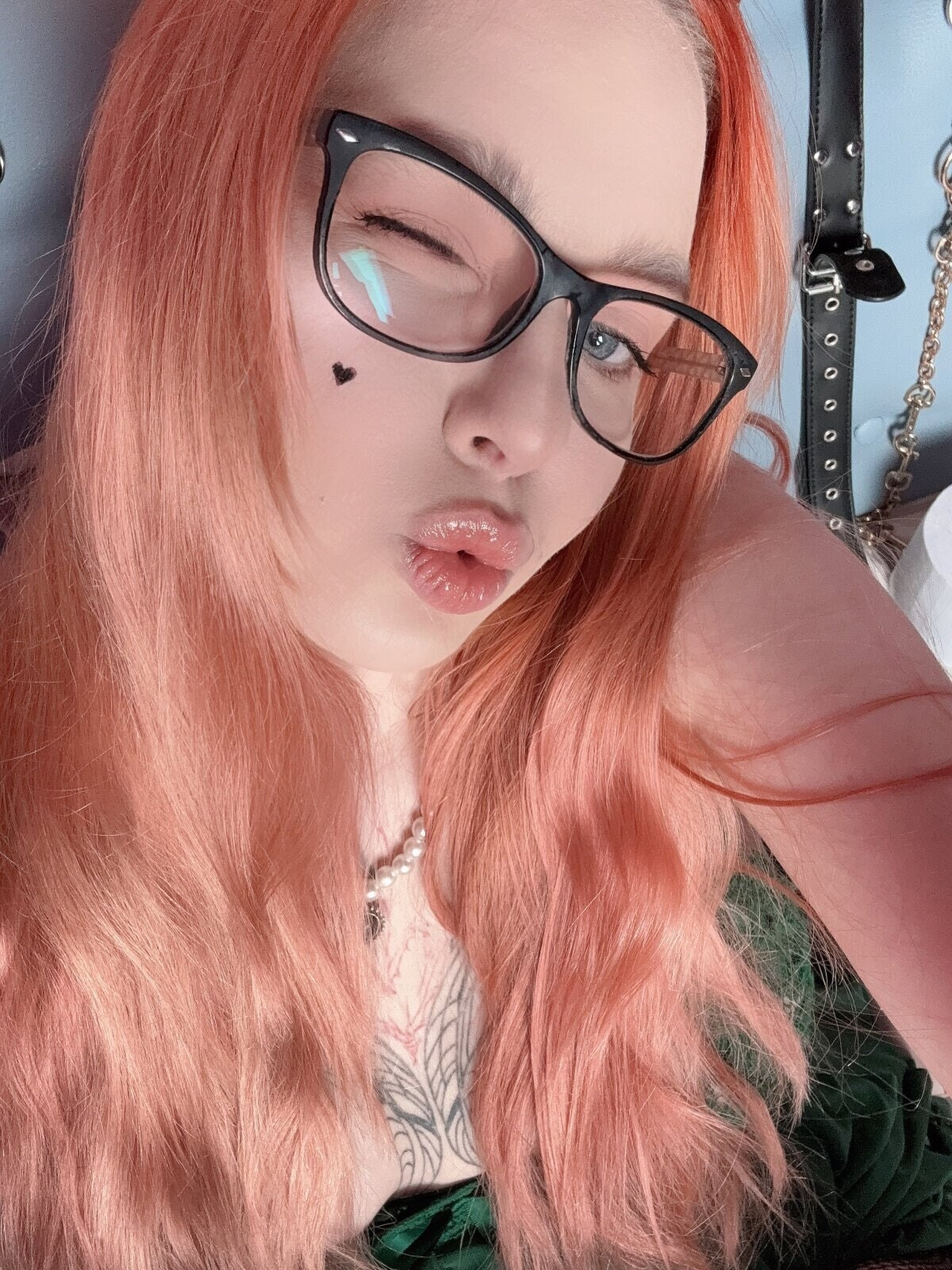 Denise Levi |🧡submissive kinky brat Free Photos