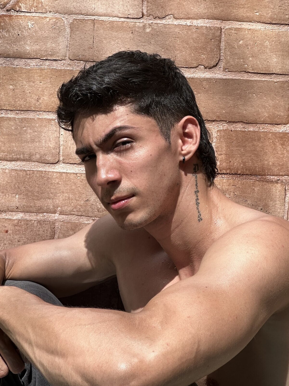Oliver Bennet Free Photos #32