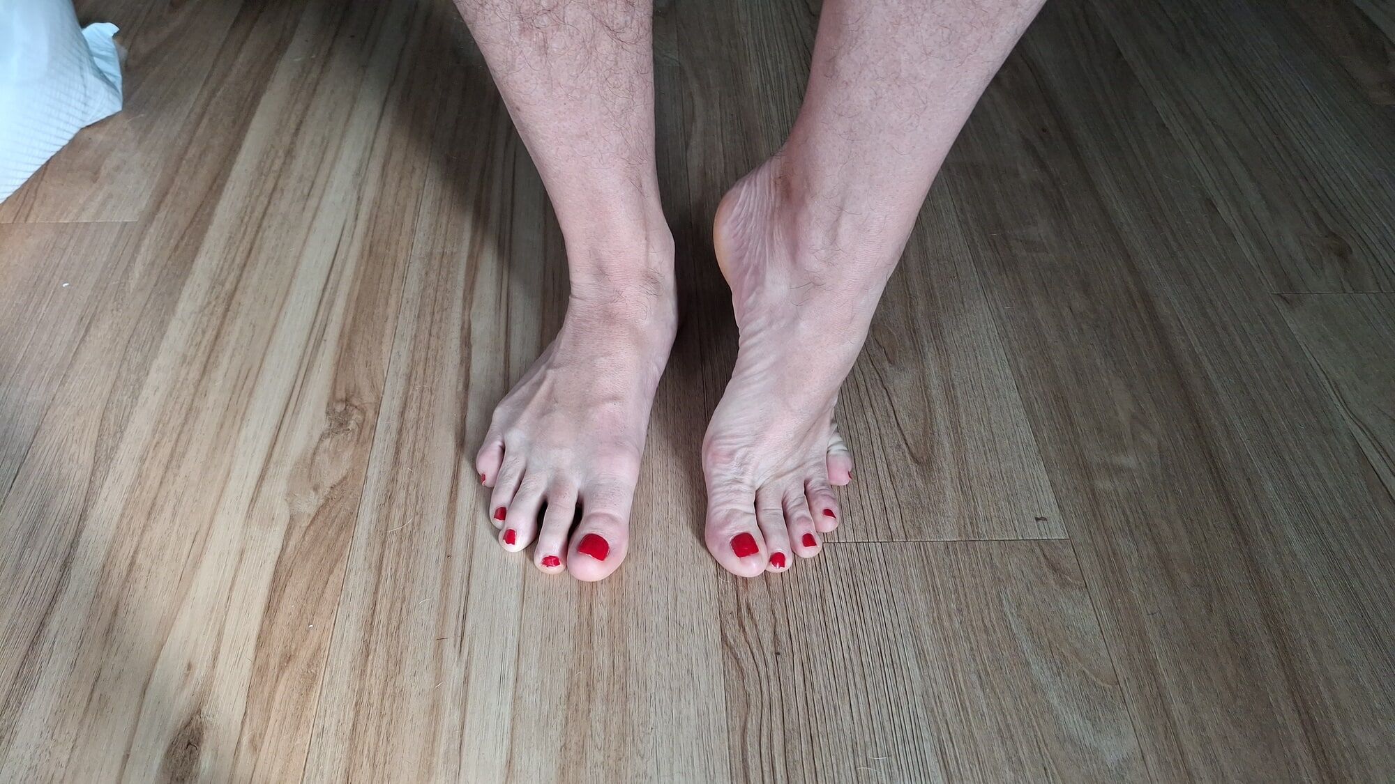 My toes painted red