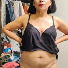 MATURE WIFE SHOWING HER HAIRY PUSSY