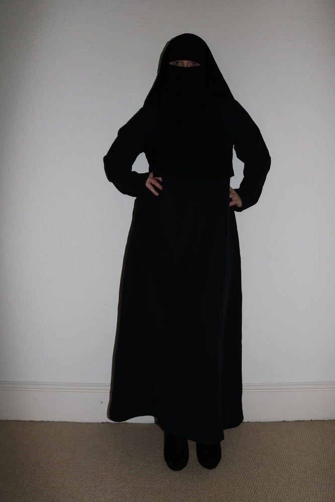Burqa Niqab Stockings and Suspenders