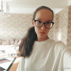Sara Free Photos