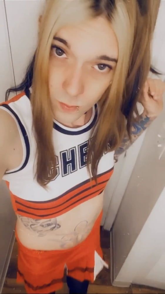 Sexy Cheerleader #46