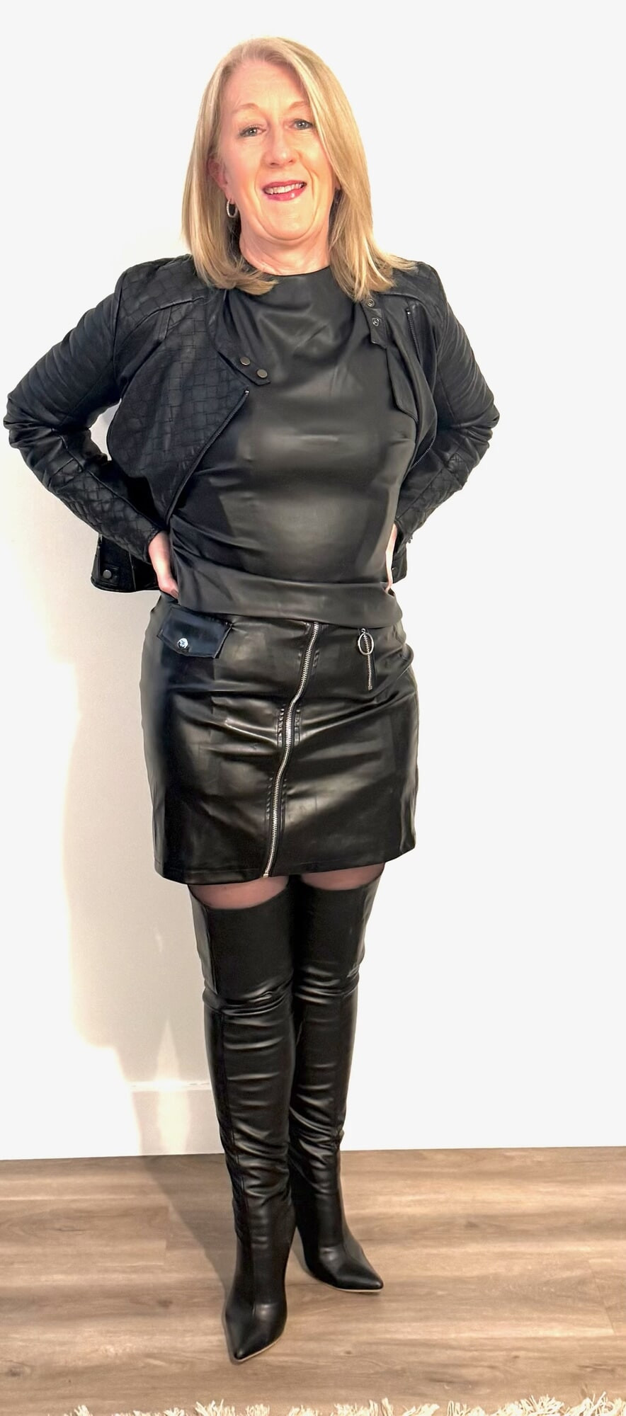 Slut wife leather to be shared #8