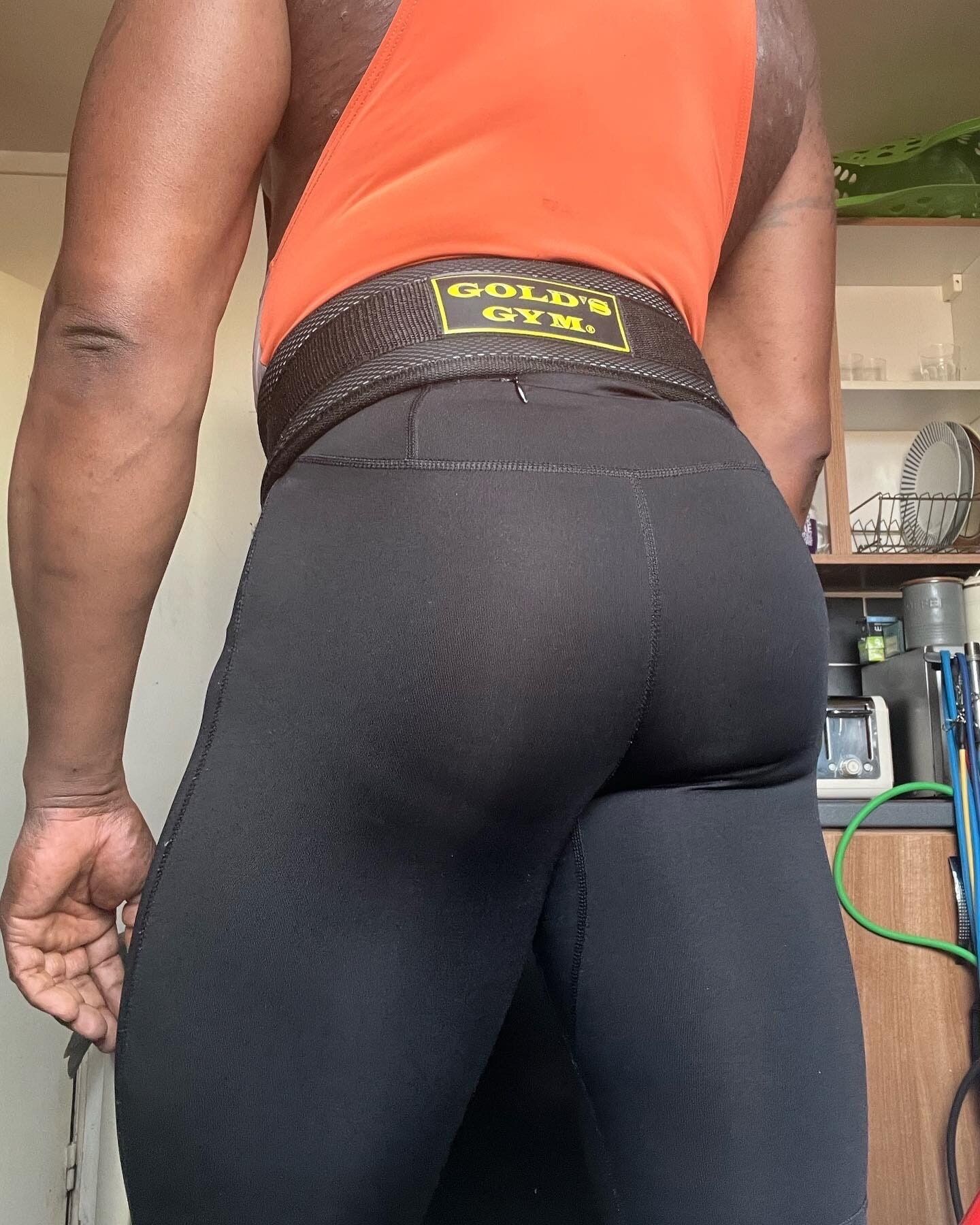  Muscle Butt Dad
