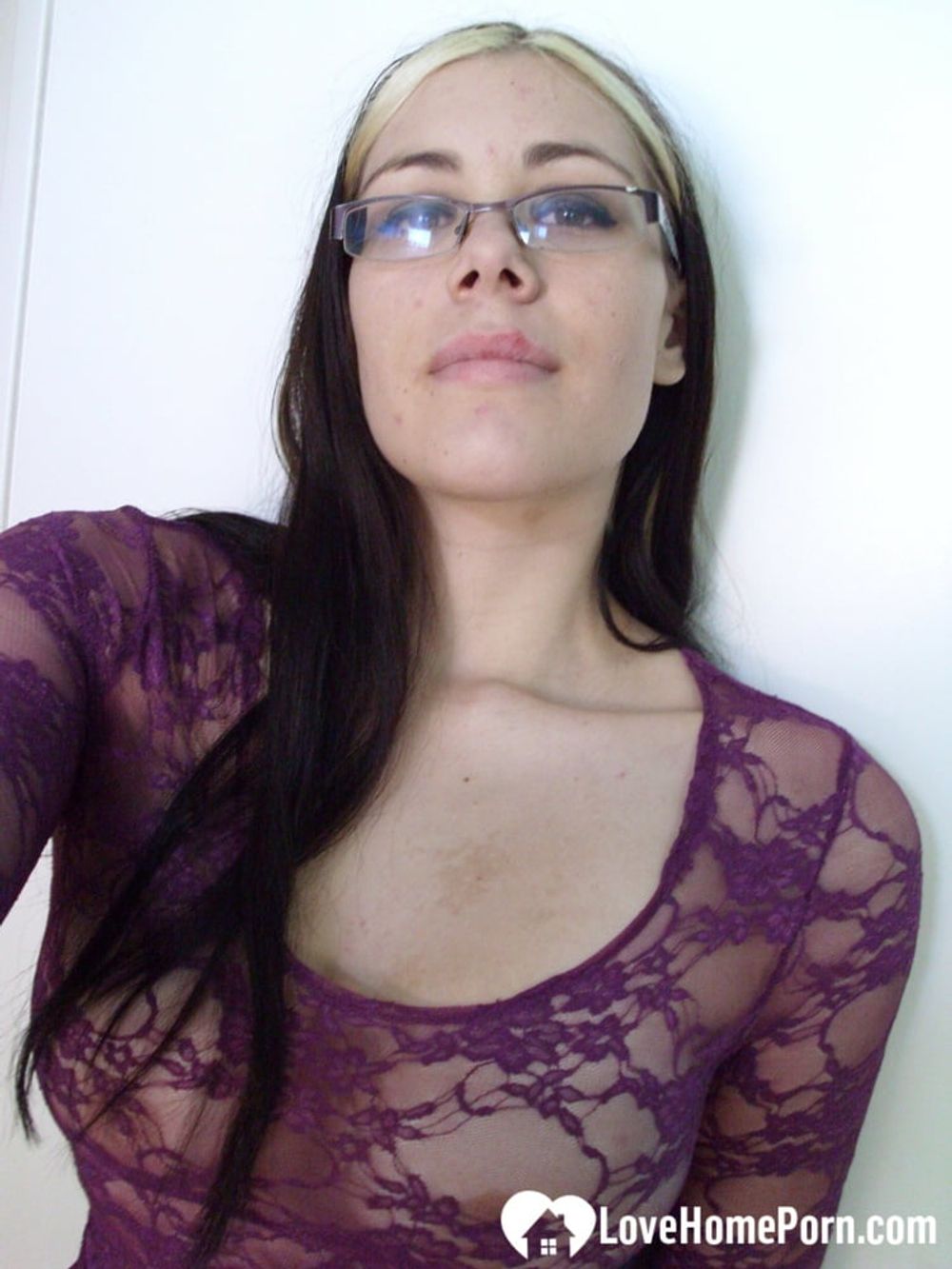 Nerdy chick spreads her legs before masturbating #6