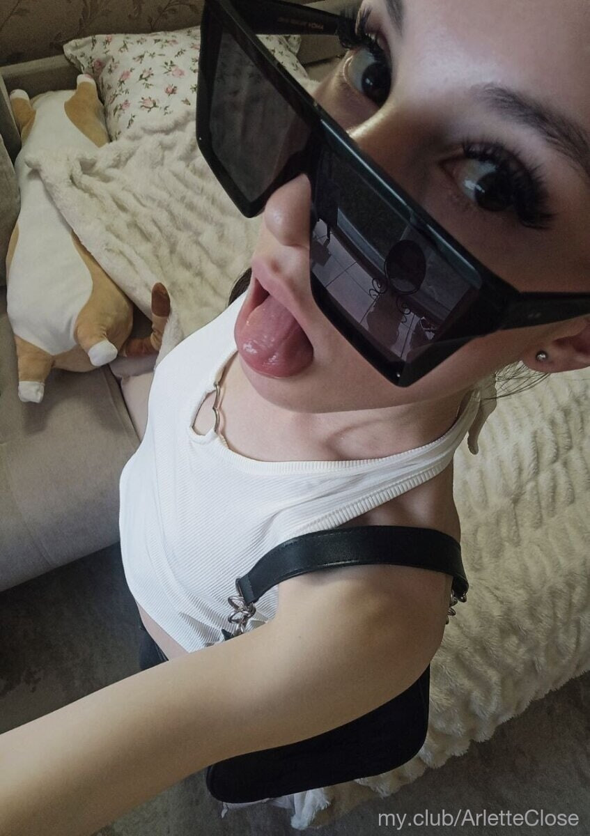 Kiki Free Photos #3