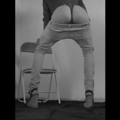 Teasing jeans thong
