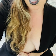 Black Lips Vaping 