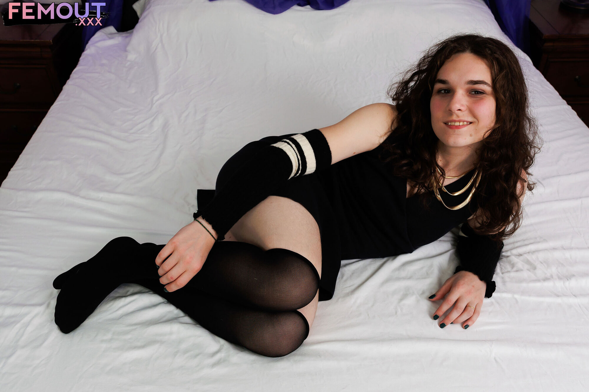 FEMOUT: Hazel Spread Open