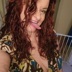 Horny EllehCar