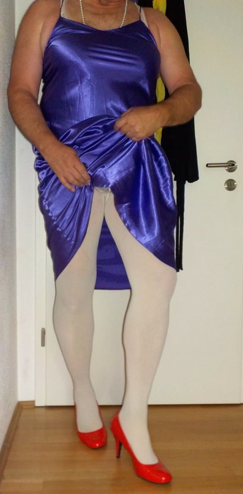 N?glig? purple and Pantyhose white #39