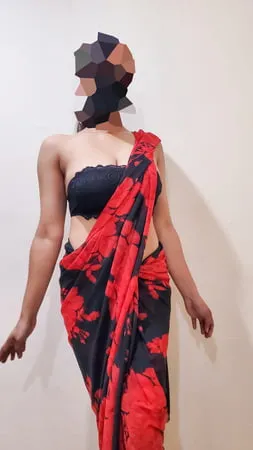 perfect body big boobs busty girl in a saree         