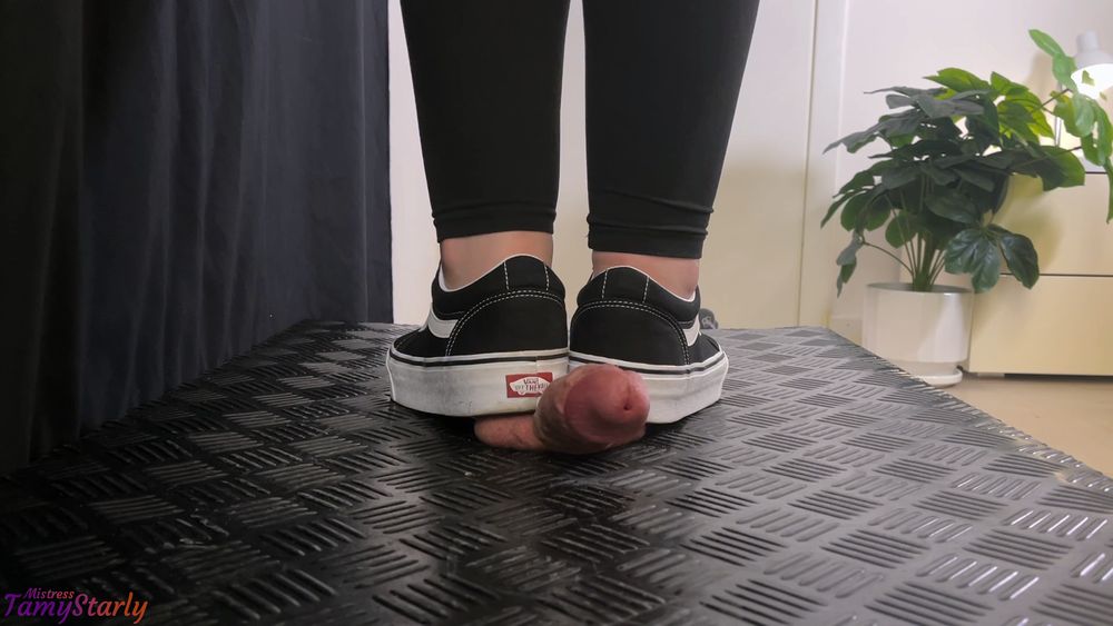 Vans Girl Hard Stomping, Full Weight Trampling #5