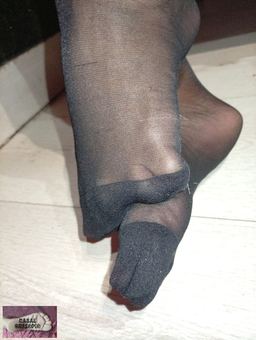 MEL IN NYLON FEET #18