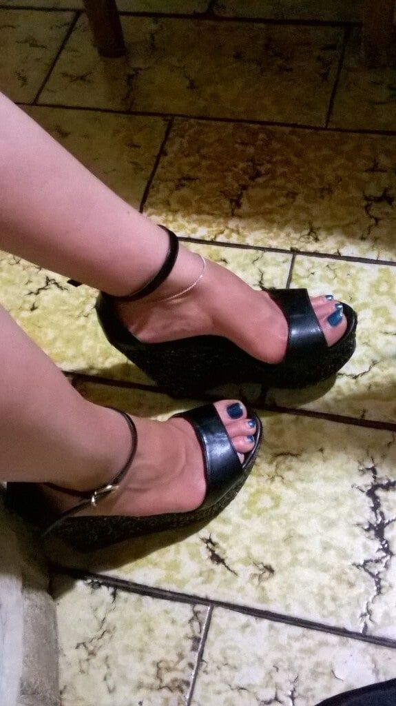 Sexy high heels and feet 💖 #44