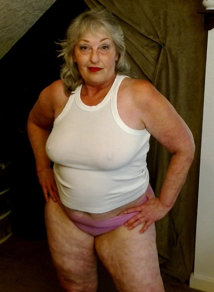 Fresh pics from DawnSkye, hottest PAWG on site! #30