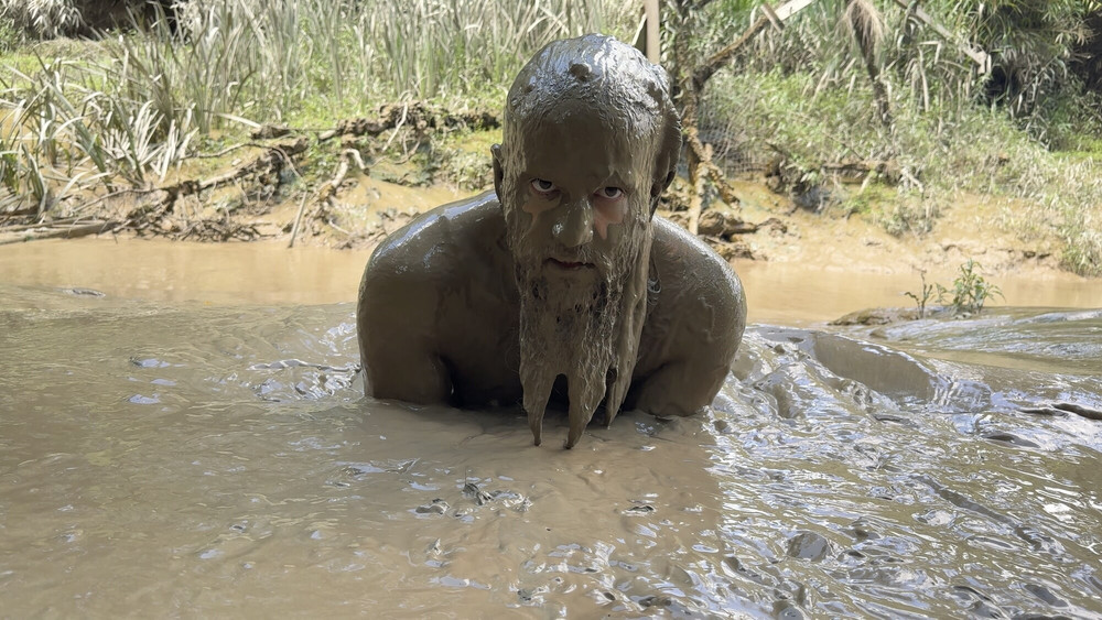 SHOT - MUD MOUTH #18