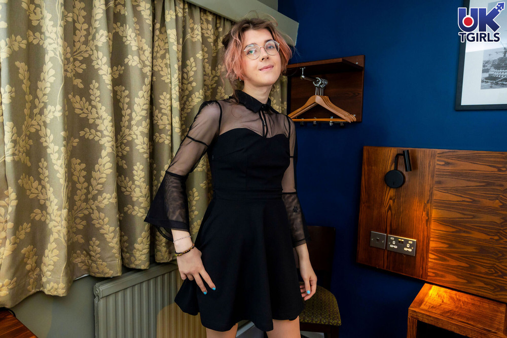 UK-TGIRLS: Introducing Puppremi #2
