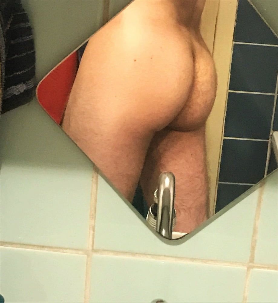 i wanna see some ass