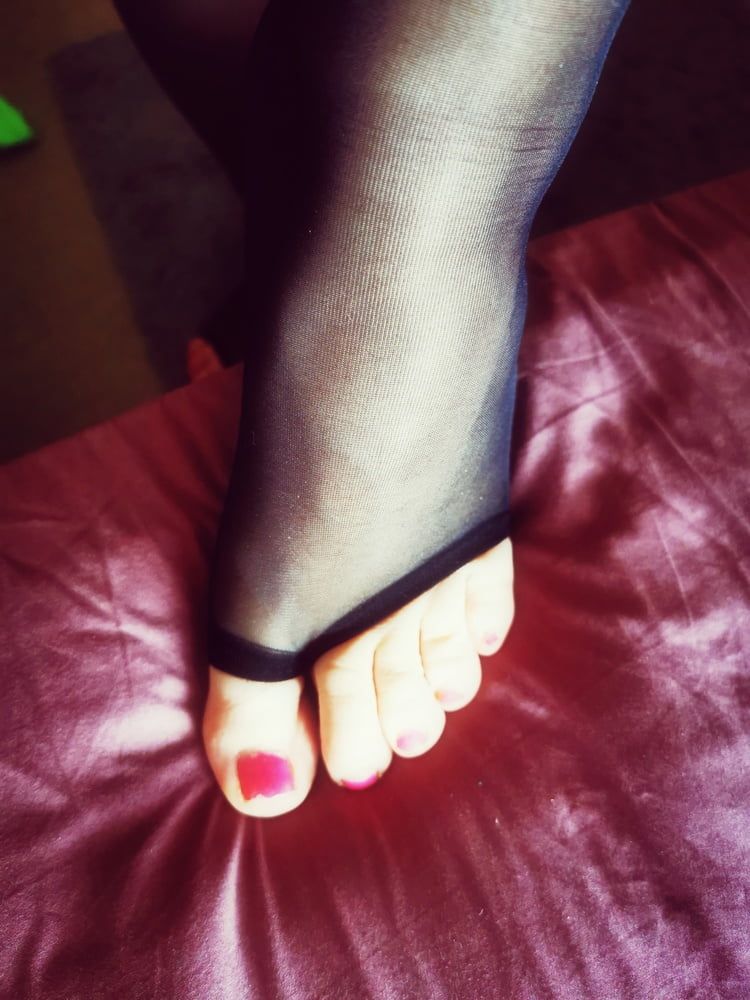 Sexy Toe-Free Hold-up Nylons #12