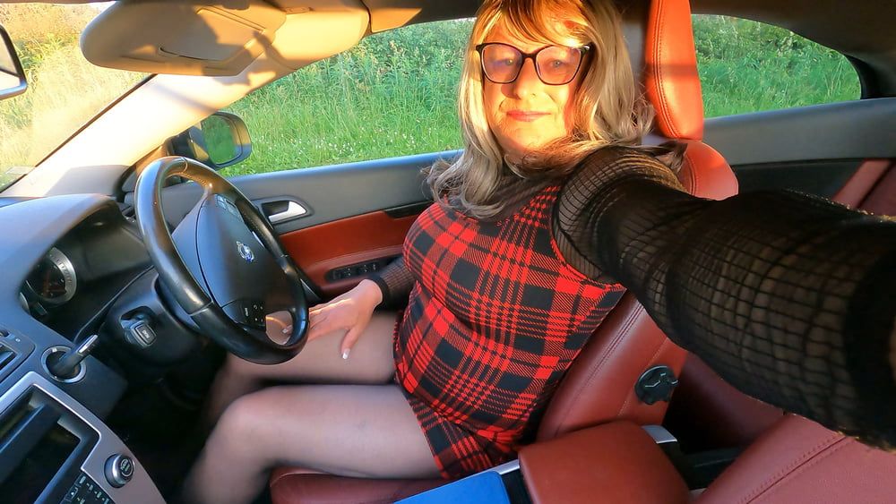 Crossdresser Kellycd car ride down the lanes #30