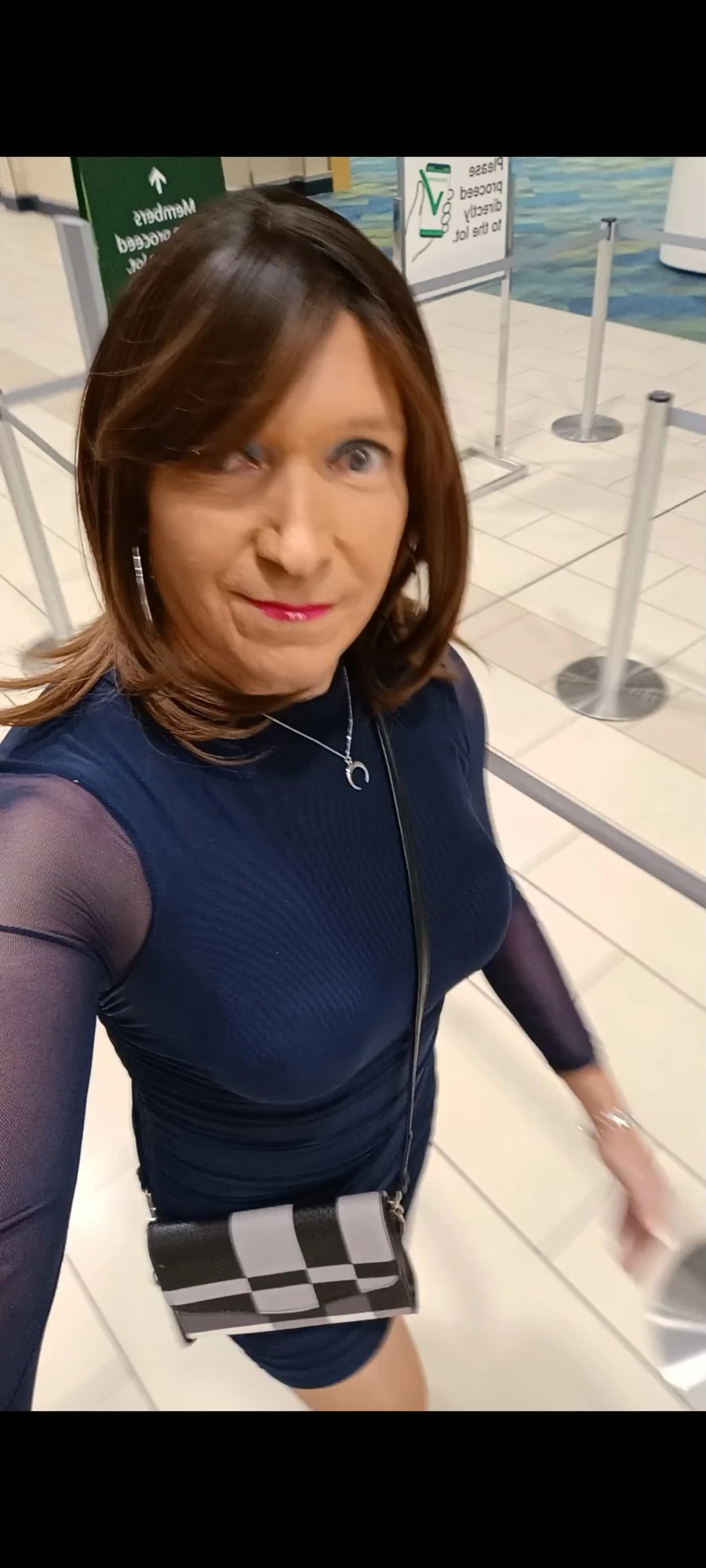 Crossdressing out and about in public #2