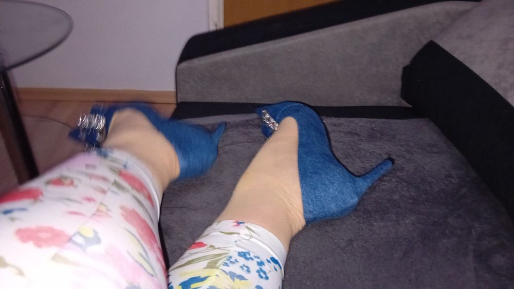 Crossdresser In Sexy Blue Jeans Pointed Toe High Heels #9