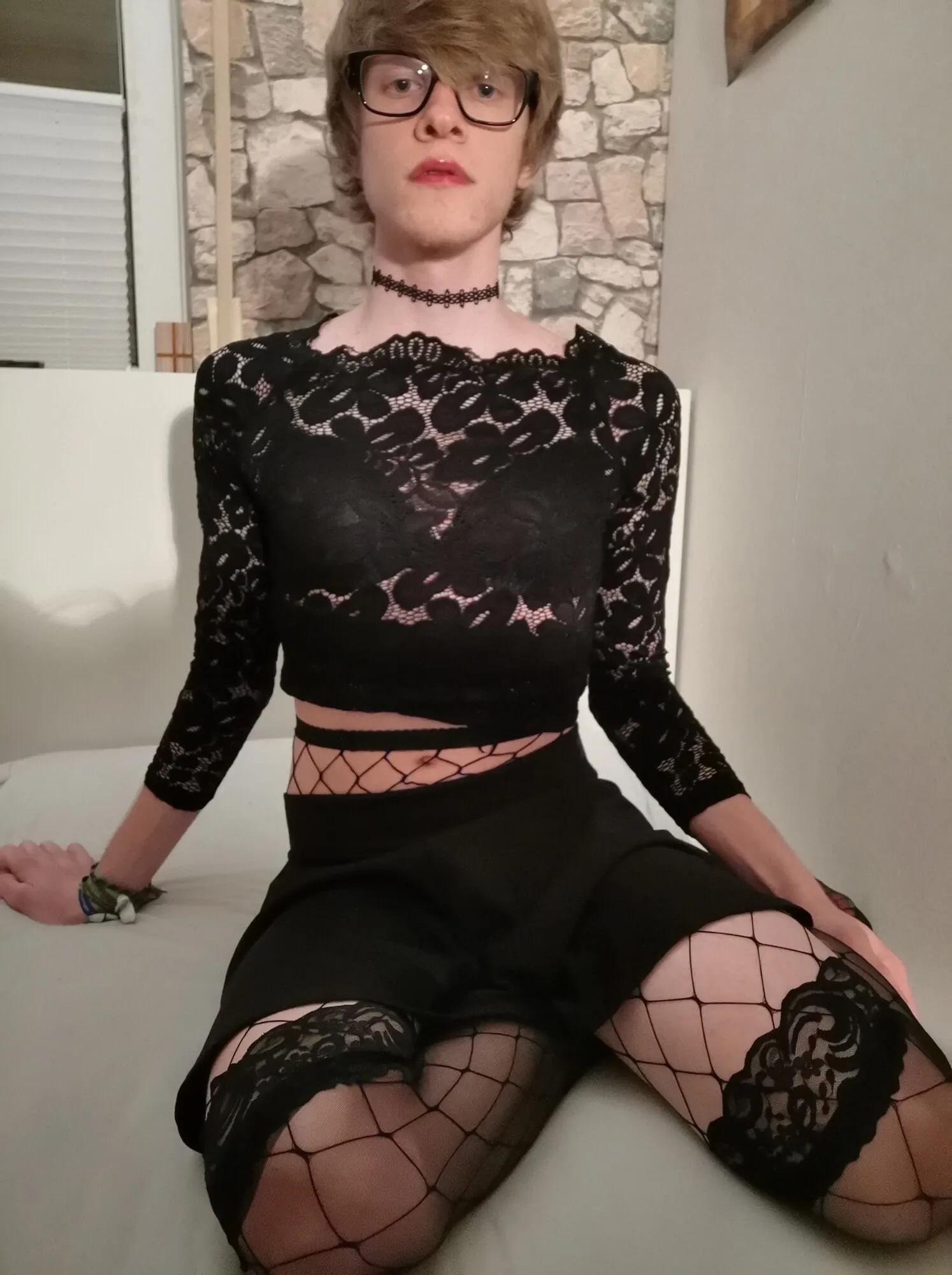 Sissy Janina in black