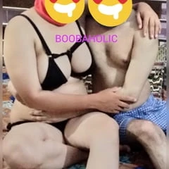 Desi Bhabhi with Natrual Juicy Big Boobs and Nipples