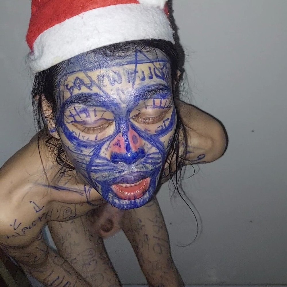 Masturbate with funny body paint