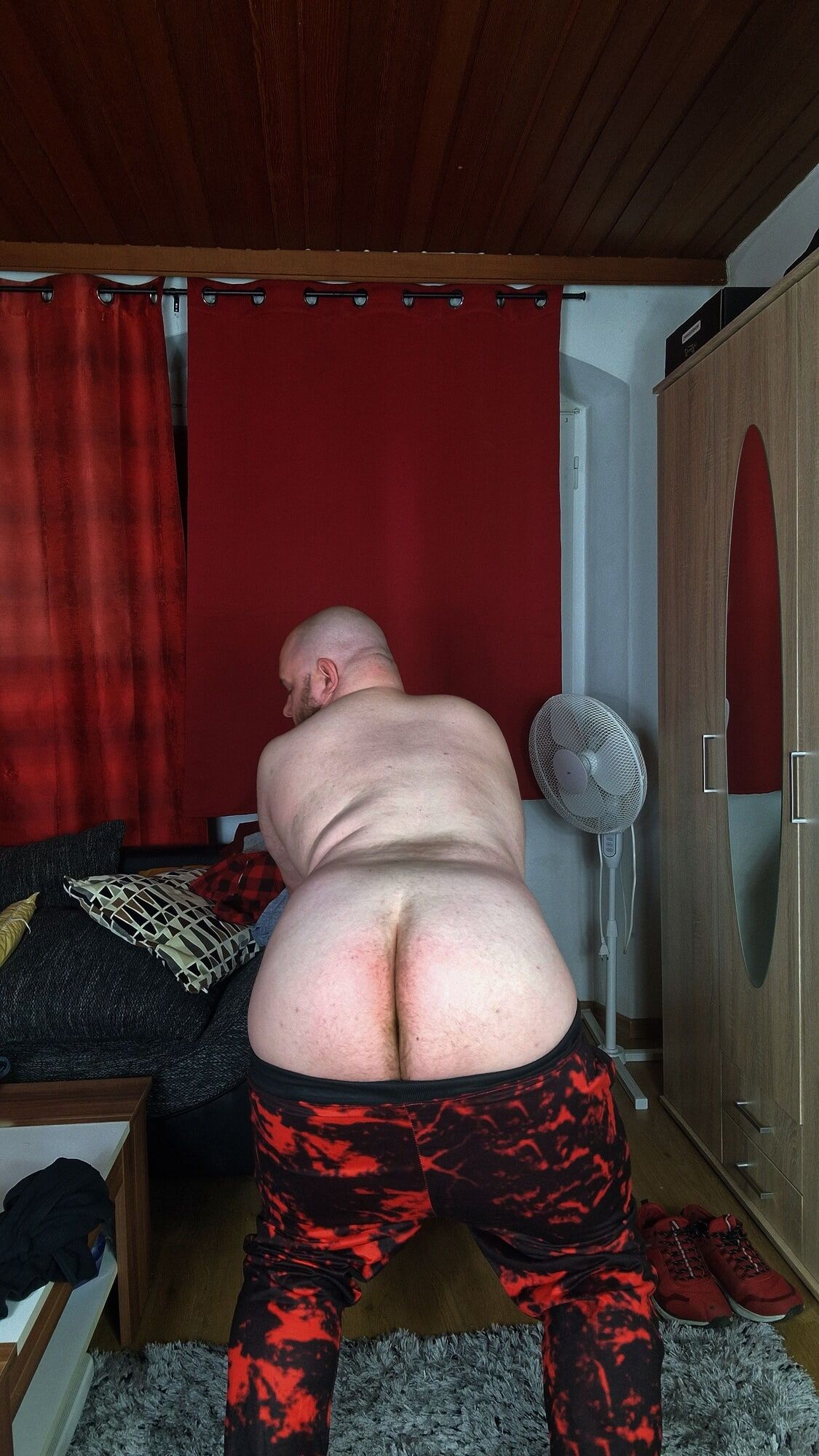 This is what a really fat hairy gay ass looks like #3