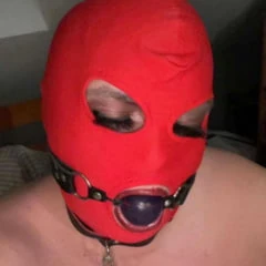 Hooded sissy 