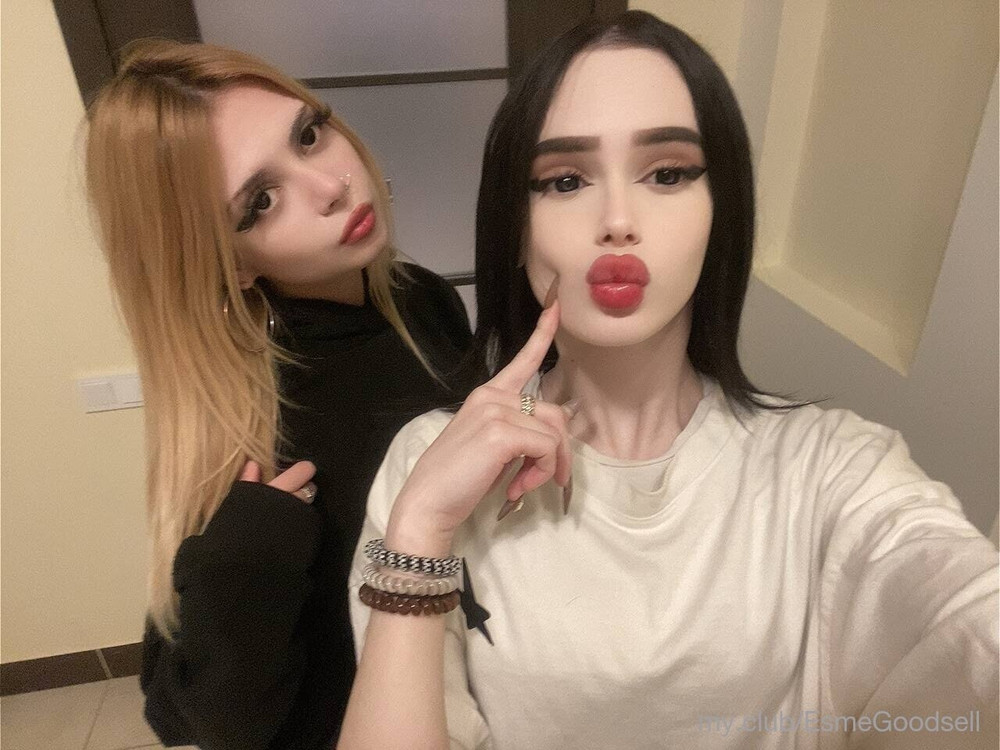 Eva and Monica Free Photos #6