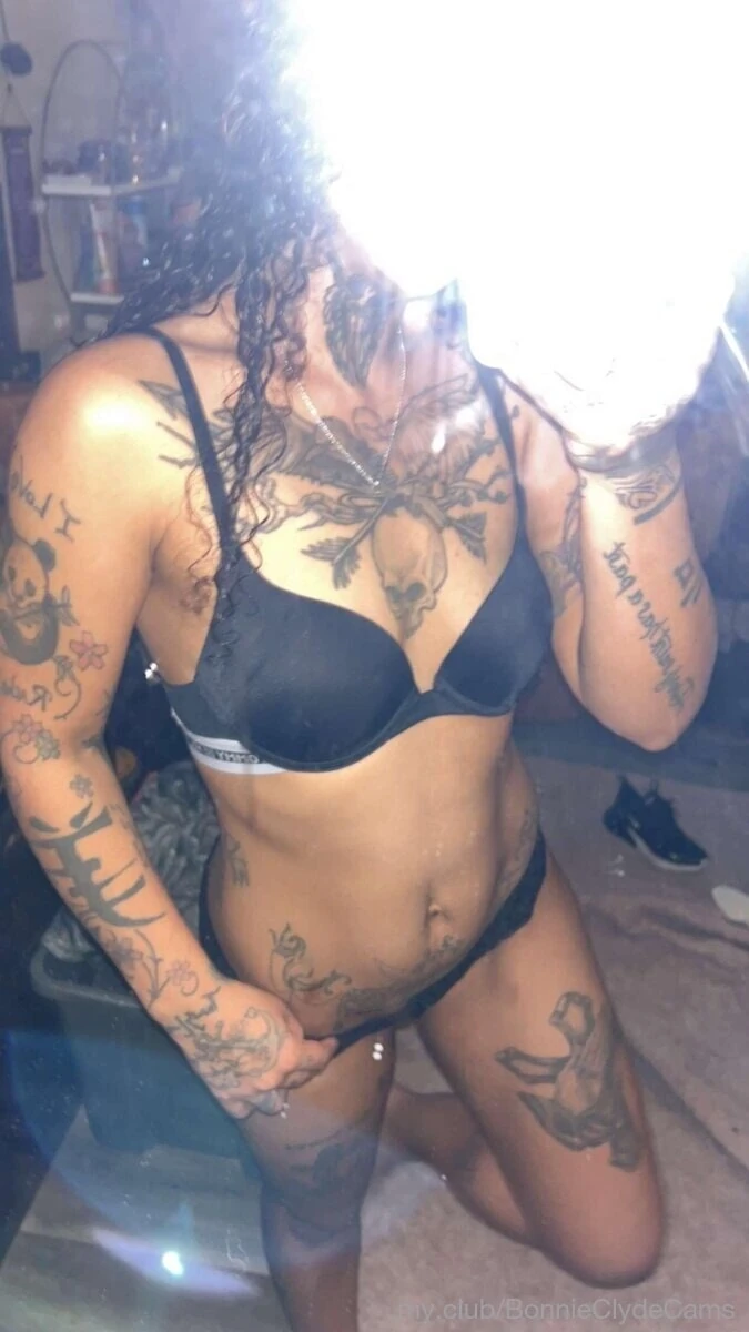 BonnieClydeCams Free Photos