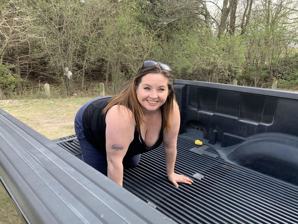 Sexy BBW Tailgate Pussy #45