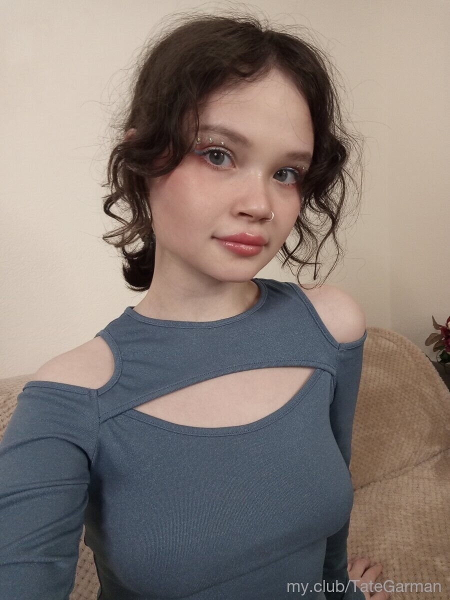 Emily Free Photos #9